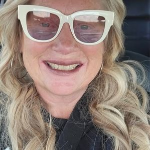 Meet your Posher, Jana